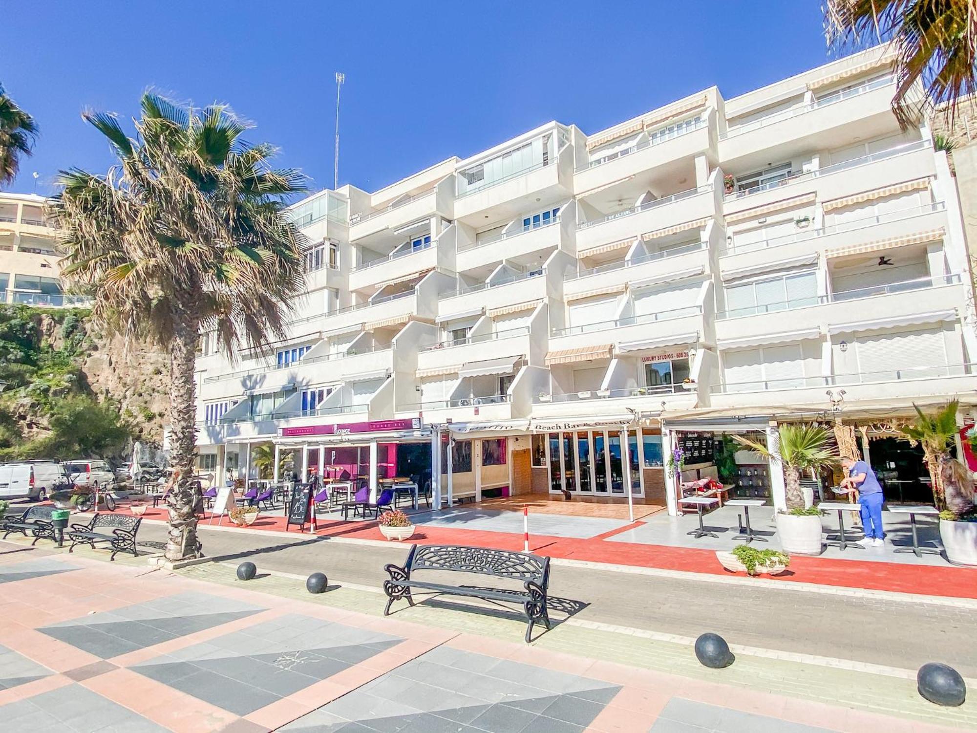 Apartamento Roca Chica - Parking - Frente Playa - Terraza - Wifi - Bajondillo y Carihuela Torremolinos Exterior foto