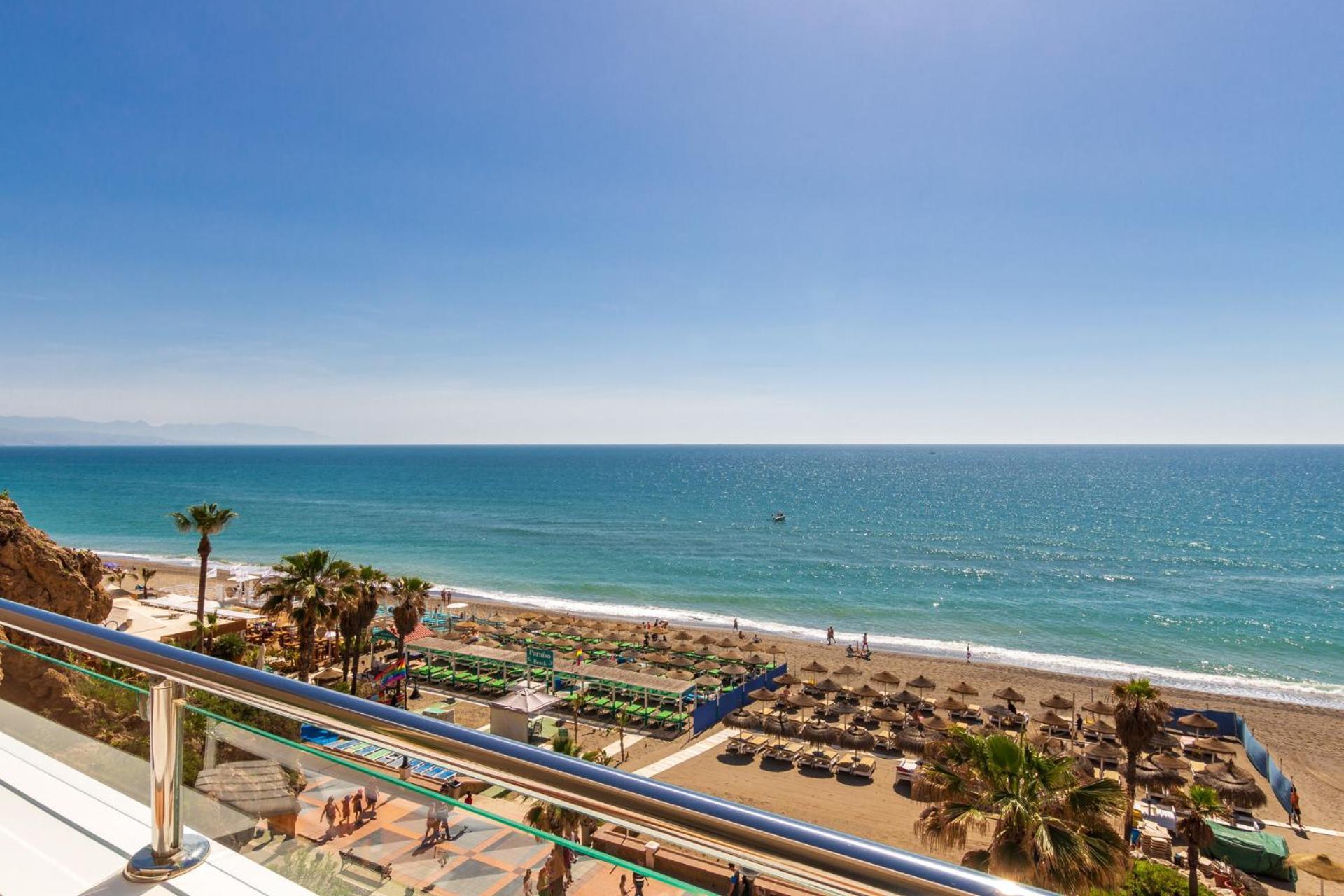 Apartamento Roca Chica - Parking - Frente Playa - Terraza - Wifi - Bajondillo y Carihuela Torremolinos Exterior foto